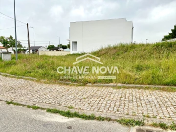 Terreno para Venda em Argoncilhe