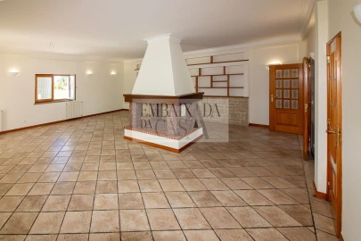 Moradia T5 para Venda em Sesimbra (Castelo)