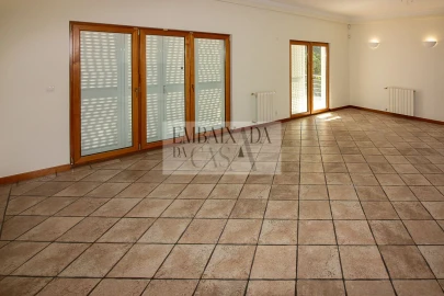 Moradia T5 para Venda em Sesimbra (Castelo)