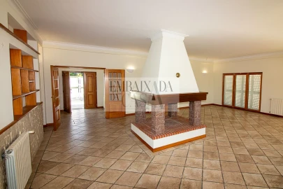 Moradia T5 para Venda em Sesimbra (Castelo)