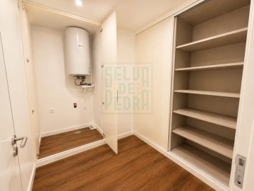 Apartamento T2 para Venda em Paços de Ferreira