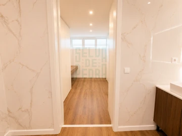 Apartamento T2 para Venda em Paços de Ferreira