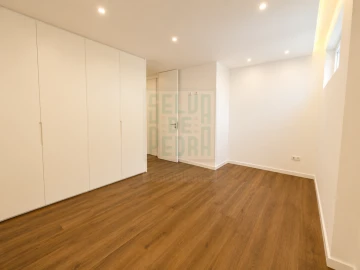 Apartamento T2 para Venda em Paços de Ferreira