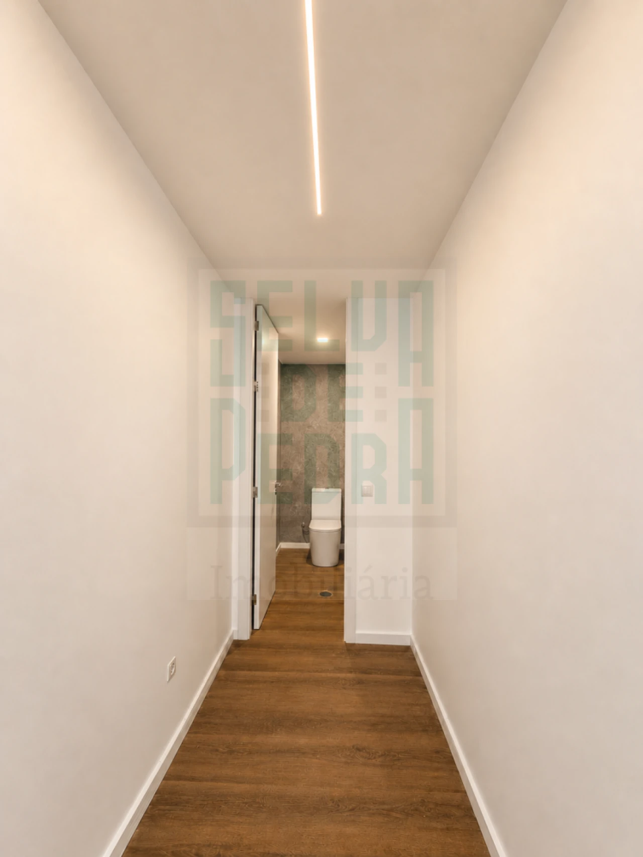 Apartamento T2 para Venda em Paços de Ferreira Foto 7