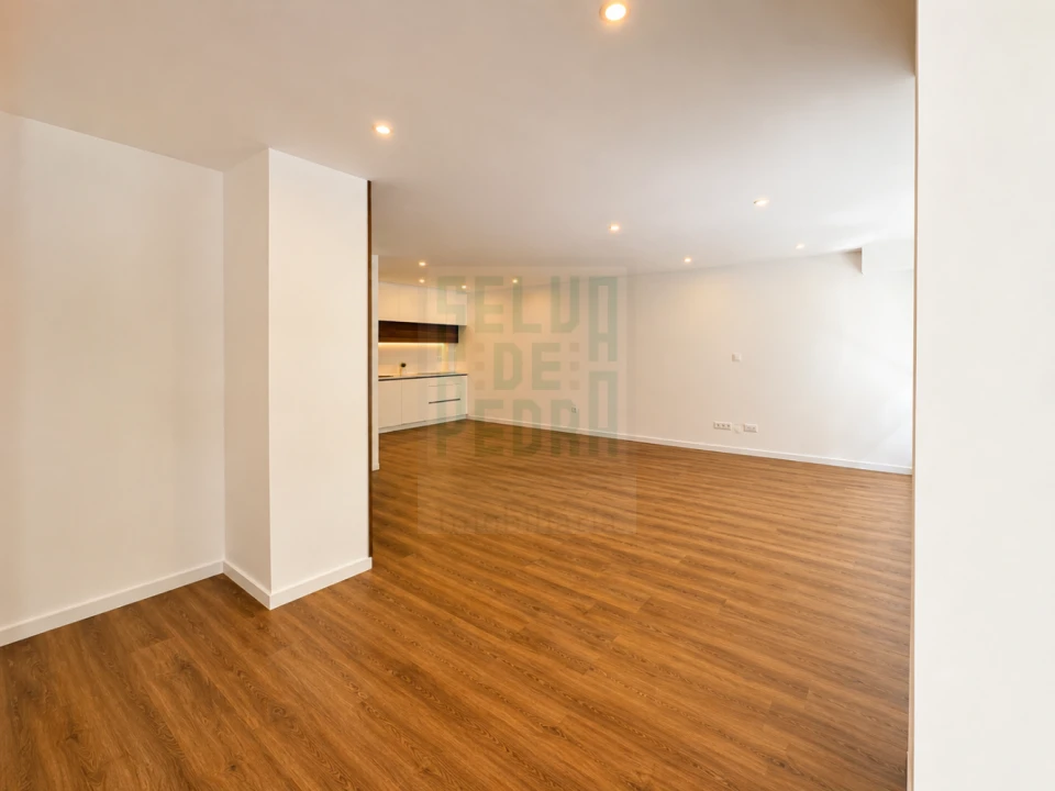 Apartamento T2 para Venda em Paços de Ferreira Foto 10