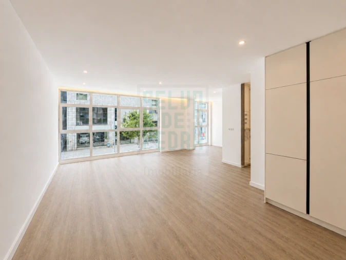 Apartamento T2 para Venda em Paços de Ferreira Foto 4