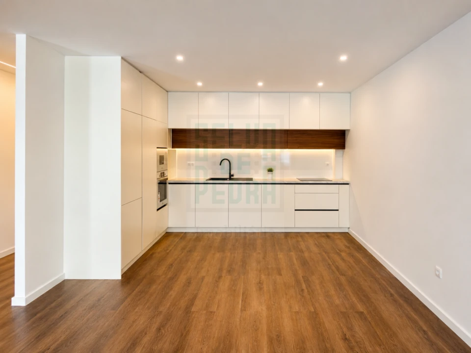 Apartamento T2 para Venda em Paços de Ferreira Foto 2