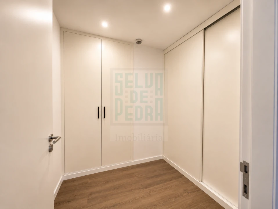 Apartamento T2 para Venda em Paços de Ferreira Foto 13