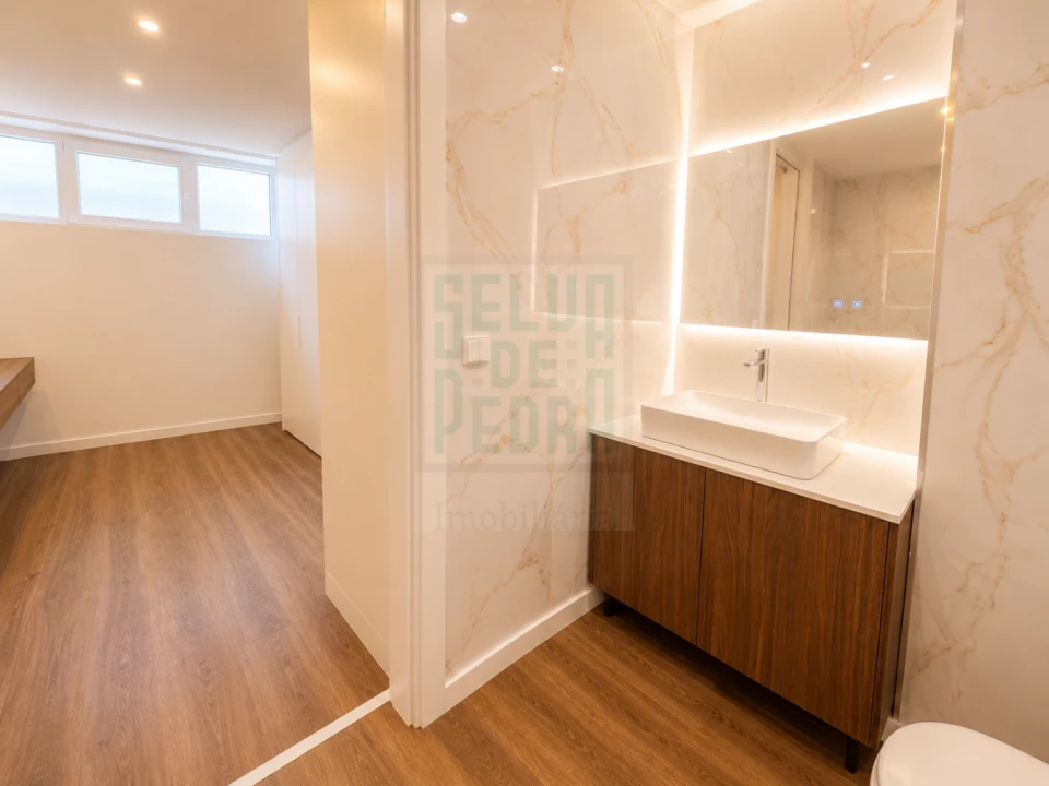 Apartamento T2 para Venda em Paços de Ferreira Foto 41