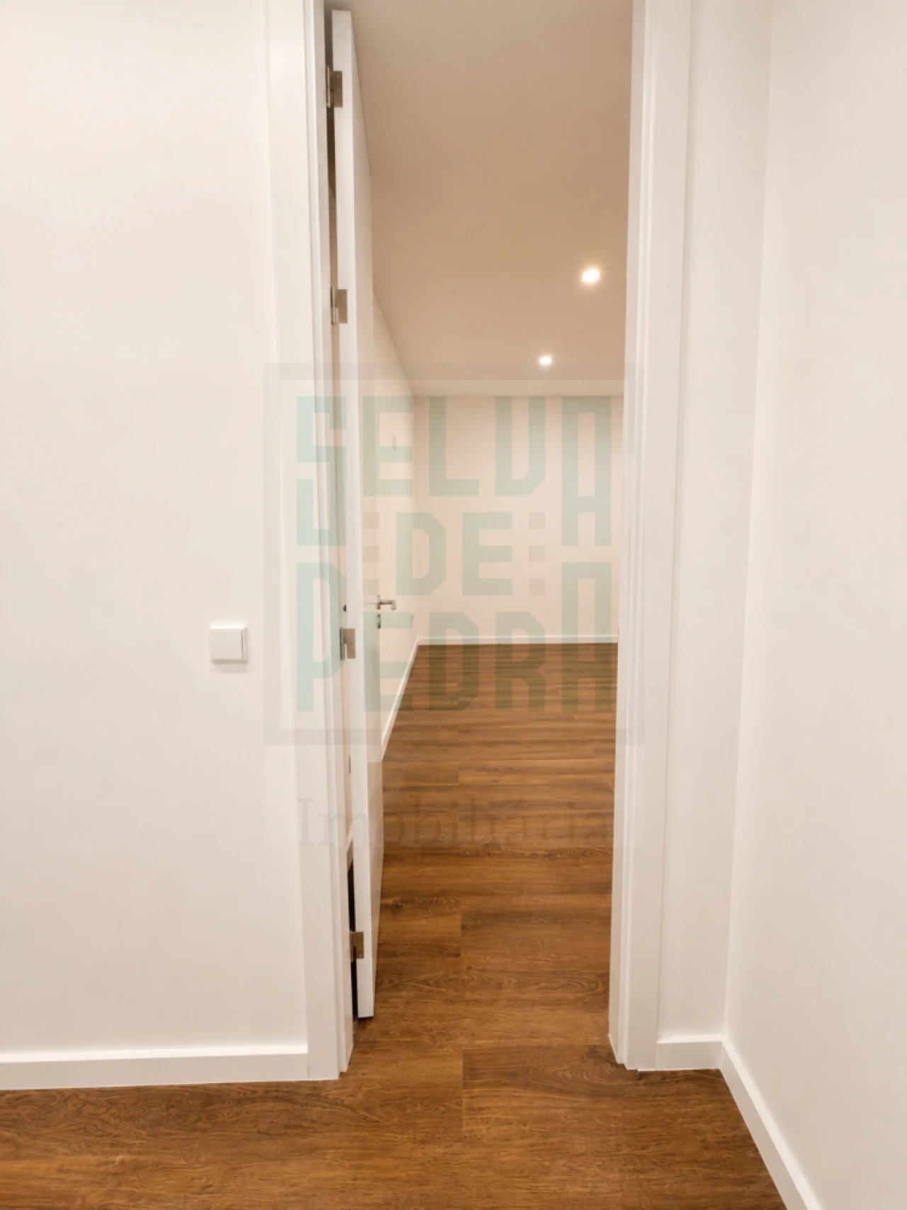 Apartamento T2 para Venda em Paços de Ferreira Foto 19
