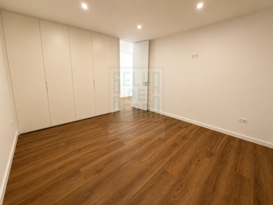 Apartamento T2 para Venda em Paços de Ferreira Foto 22