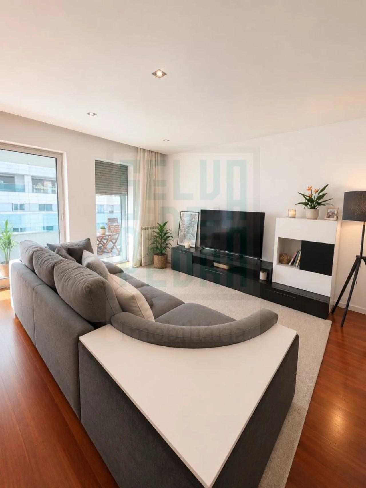 Apartamento T2 para Arrendamento em Campanhã Foto 2