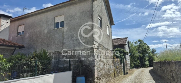 Moradia T3 para Venda em Estorãos
