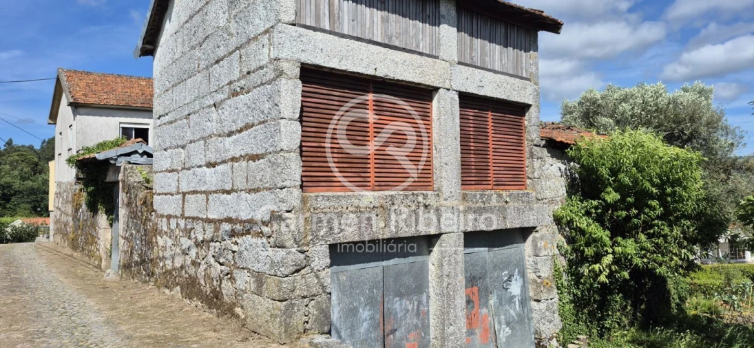 Moradia T3 para Venda em Estorãos Foto 3
