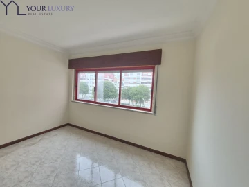 Apartamento T2 para Venda em Algueirão-Mem Martins