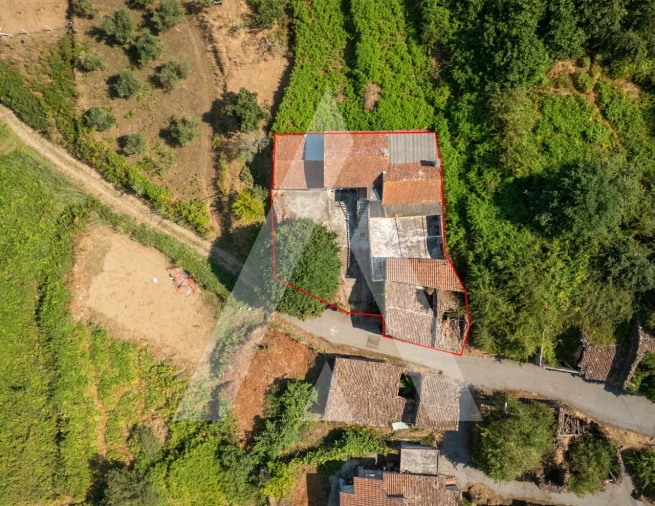 Quinta T6 para Venda em Vila Nova Foto 4
