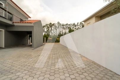 Moradia T3 para Venda em Casal Comba