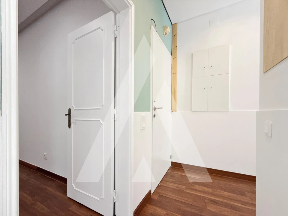 Apartamento T1 para Venda em Santo Antão e São Julião do Tojal Foto 6