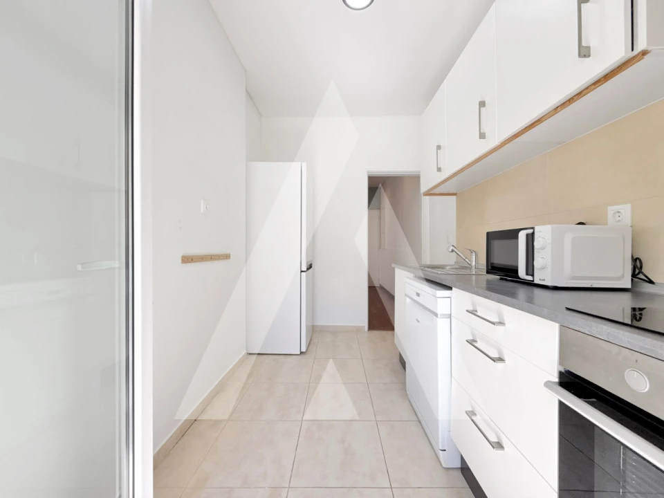 Apartamento T1 para Venda em Santo Antão e São Julião do Tojal Foto 21