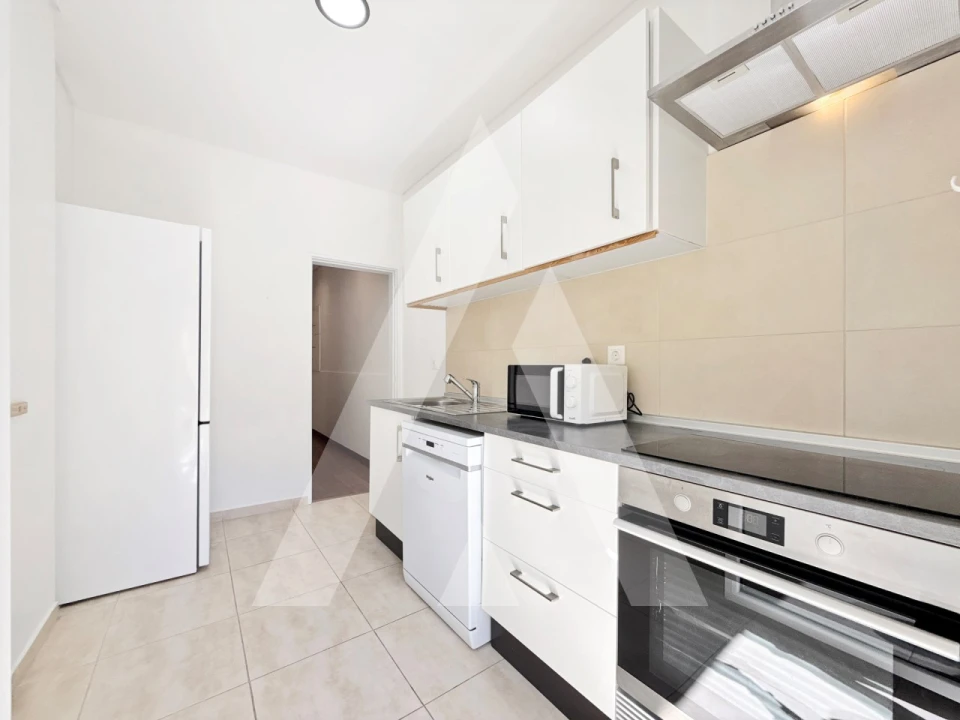 Apartamento T1 para Venda em Santo Antão e São Julião do Tojal Foto 22