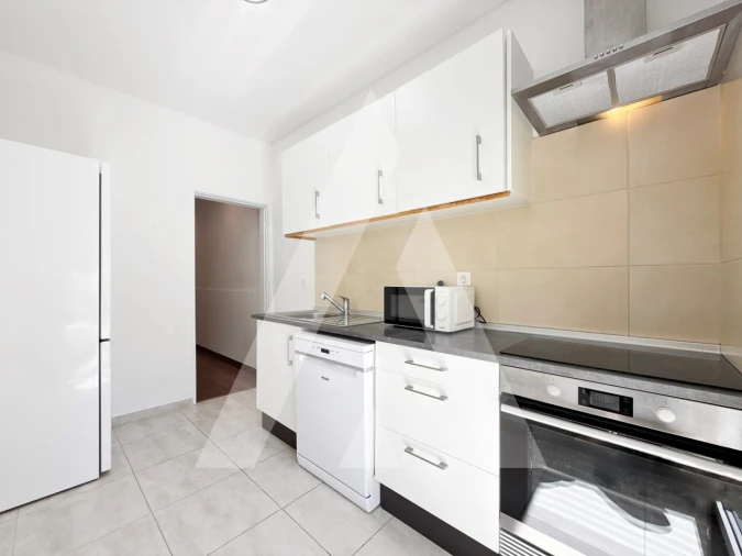 Apartamento T1 para Venda em Santo Antão e São Julião do Tojal Foto 19