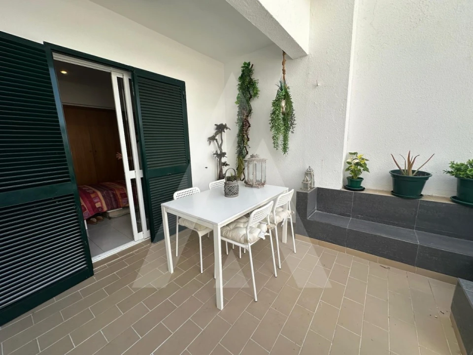 Apartamento T2 para Venda em Quarteira Foto 25