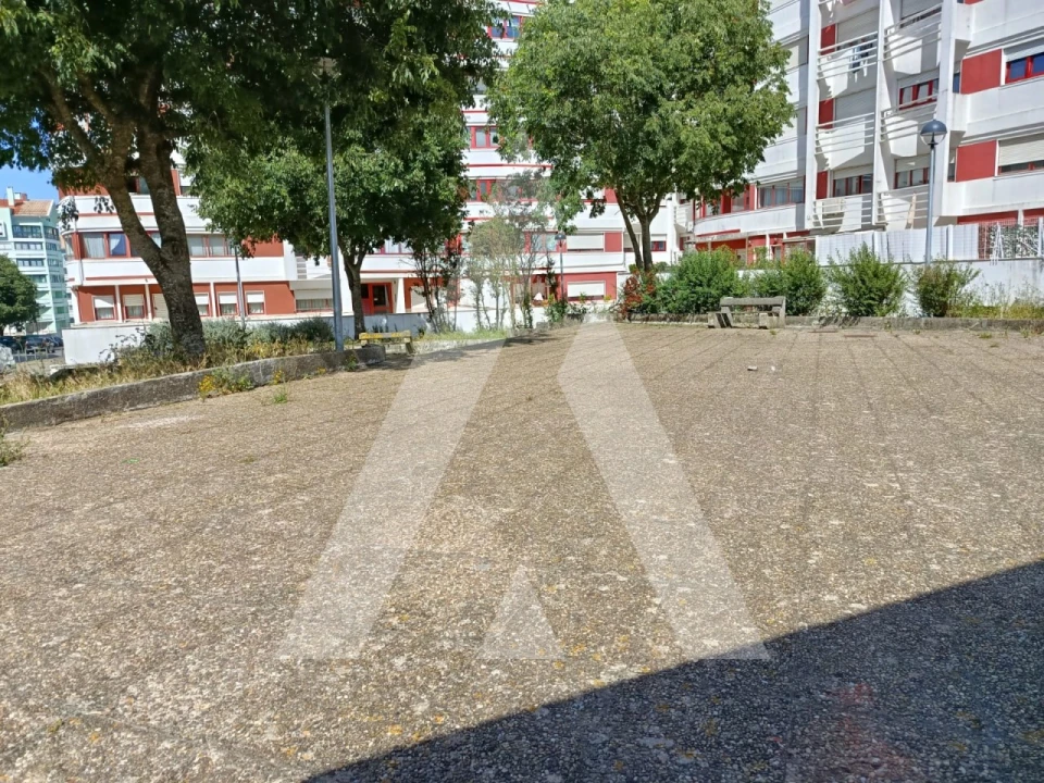 Apartamento T2 para Venda em Algueirão-Mem Martins Foto 25