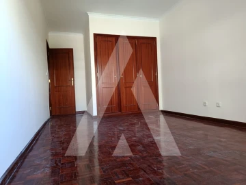Apartamento T2 para Venda em Algueirão-Mem Martins