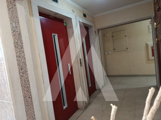 Apartamento T2 para Venda em Algueirão-Mem Martins Foto 17