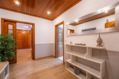 Apartamento T2 para Venda em Massamá e Monte Abraão