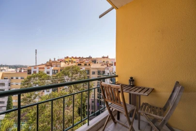Apartamento T2 para Venda em Massamá e Monte Abraão