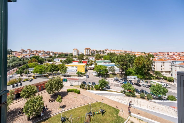 Apartamento T2 para Venda em Massamá e Monte Abraão Foto 35