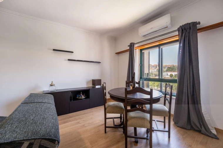 Apartamento T2 para Venda em Massamá e Monte Abraão Foto 8