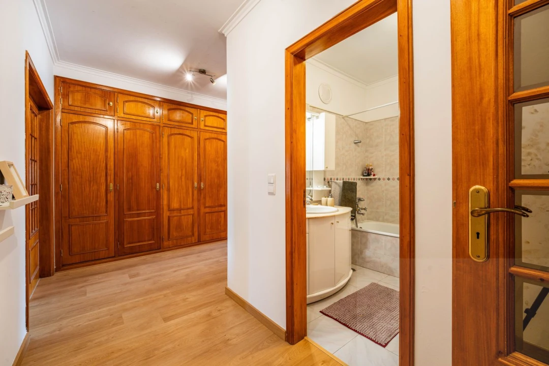 Apartamento T2 para Venda em Massamá e Monte Abraão Foto 5