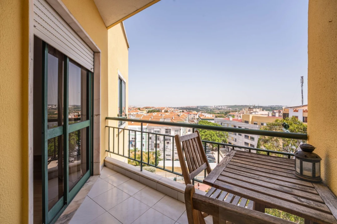 Apartamento T2 para Venda em Massamá e Monte Abraão Foto 1
