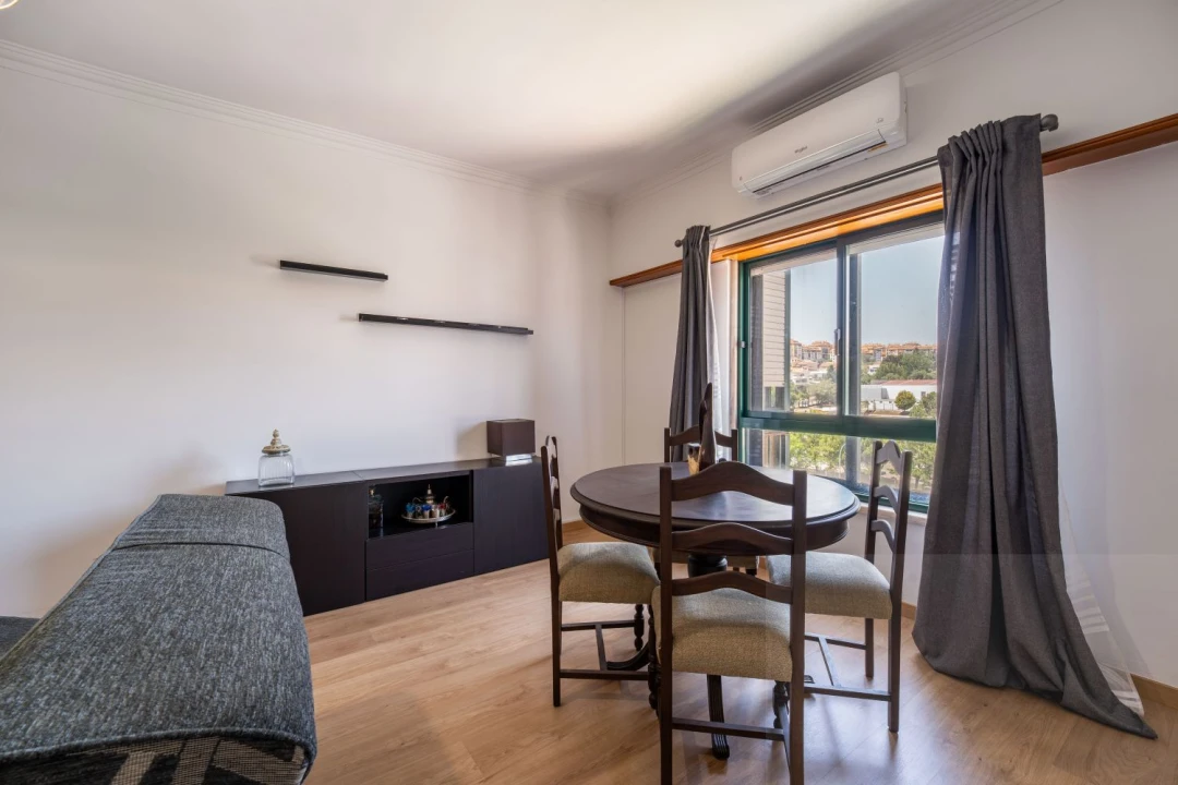 Apartamento T2 para Venda em Massamá e Monte Abraão Foto 8