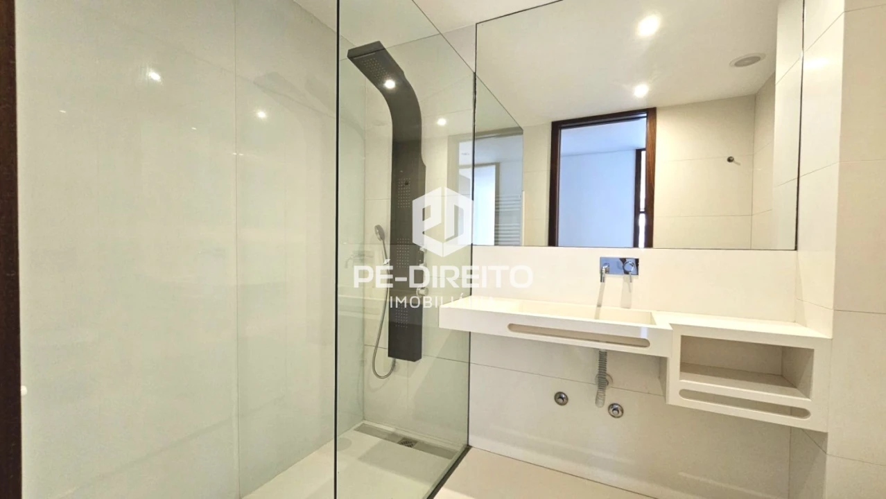 Apartamento T3 para Venda em Canelas Foto 22
