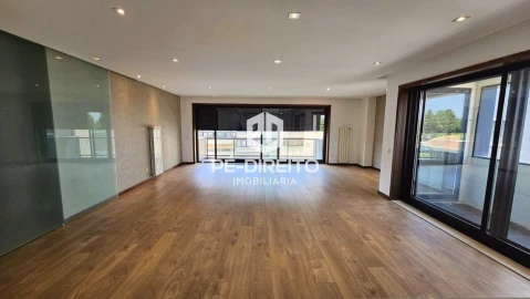 Apartamento T3 para Venda em Canelas