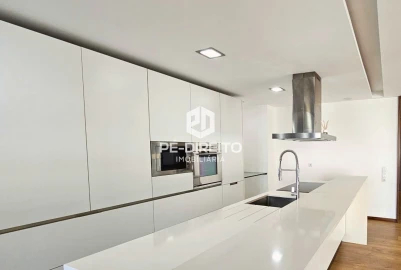 Apartamento T3 para Venda em Canelas