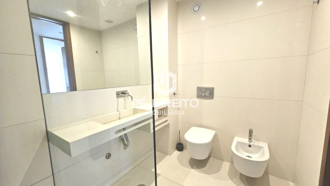Apartamento T3 para Venda em Canelas Foto 23