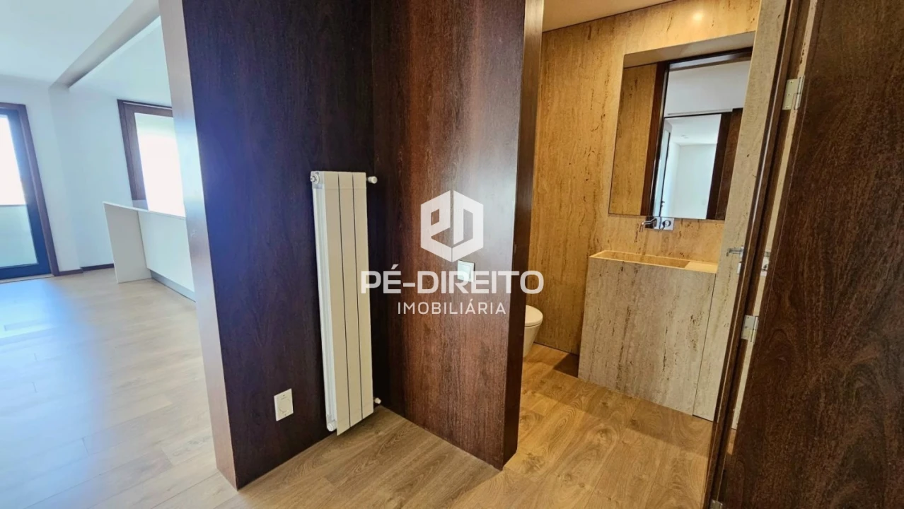 Apartamento T3 para Venda em Canelas Foto 16
