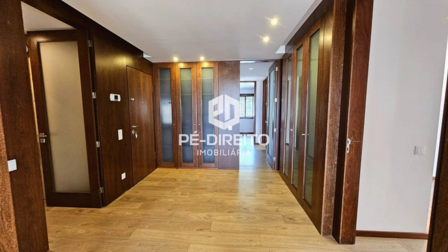 Apartamento T3 para Venda em Canelas Foto 15