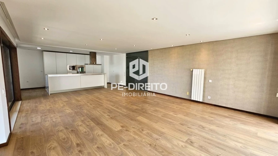 Apartamento T3 para Venda em Canelas Foto 4