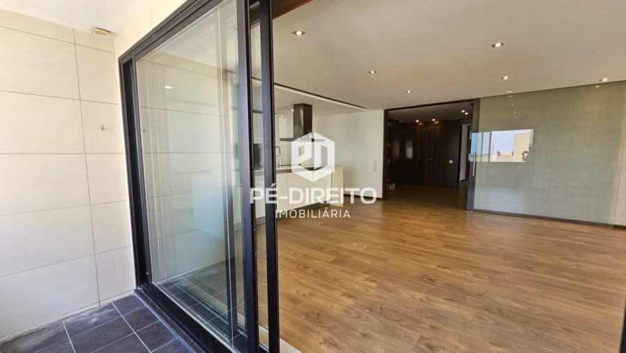 Apartamento T3 para Venda em Canelas Foto 14