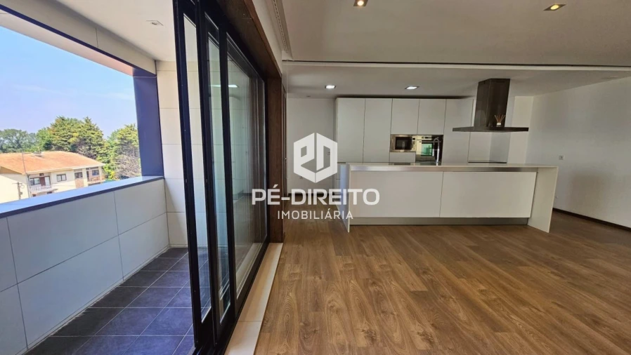 Apartamento T3 para Venda em Canelas Foto 12