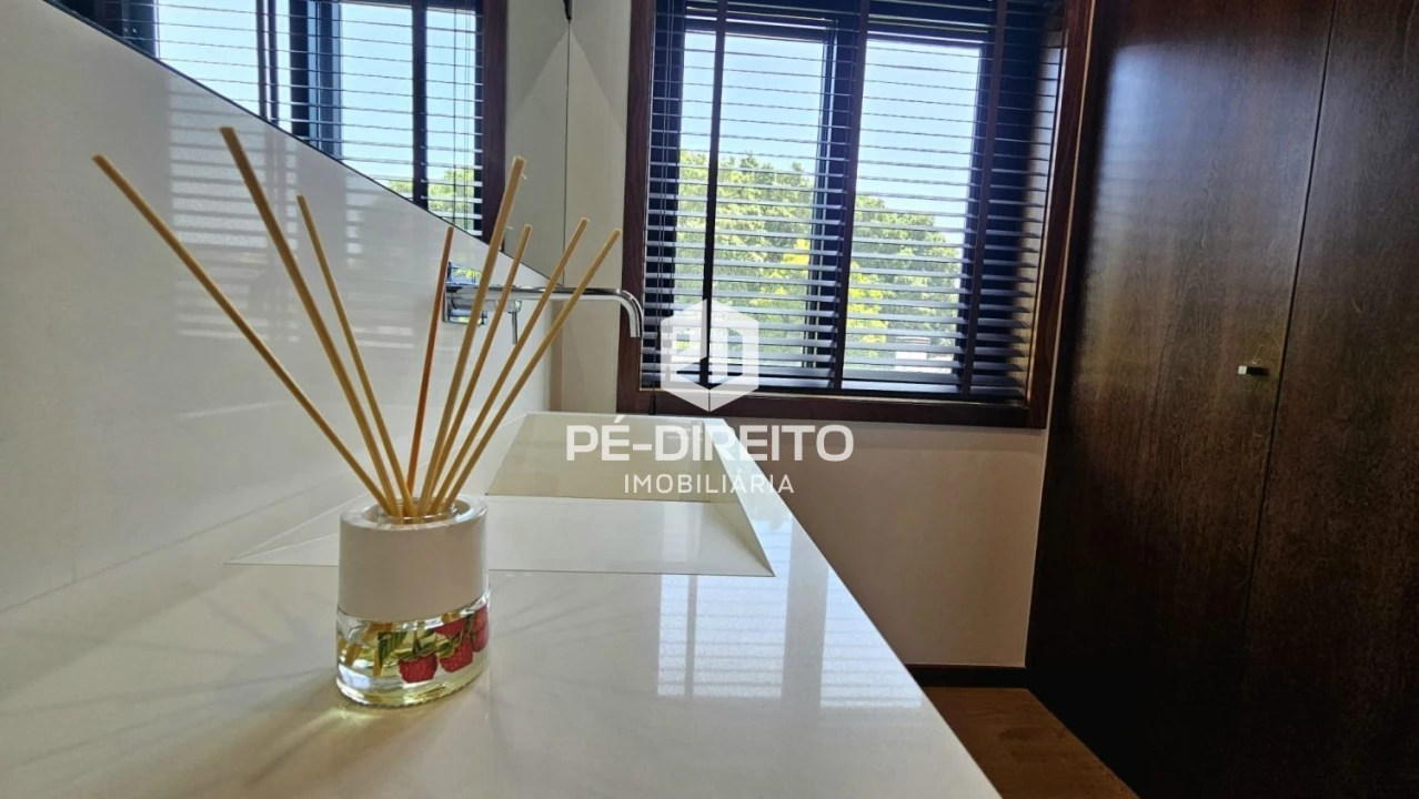 Apartamento T3 para Venda em Canelas Foto 35