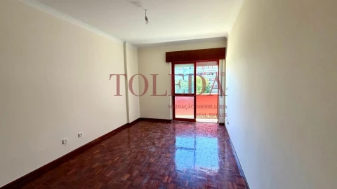 Apartamento T2 para Venda em Algueirão-Mem Martins