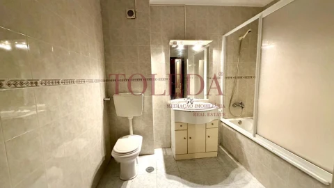 Apartamento T2 para Venda em Algueirão-Mem Martins