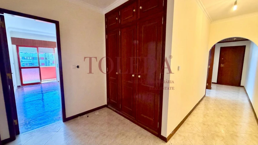 Apartamento T2 para Venda em Algueirão-Mem Martins Foto 10