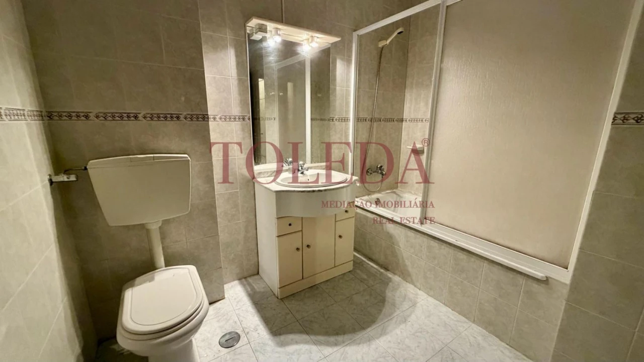 Apartamento T2 para Venda em Algueirão-Mem Martins Foto 18